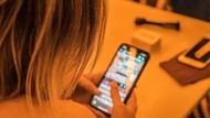 iOS doesn't have RCS support (Image via Unsplash/Miquel Parera)